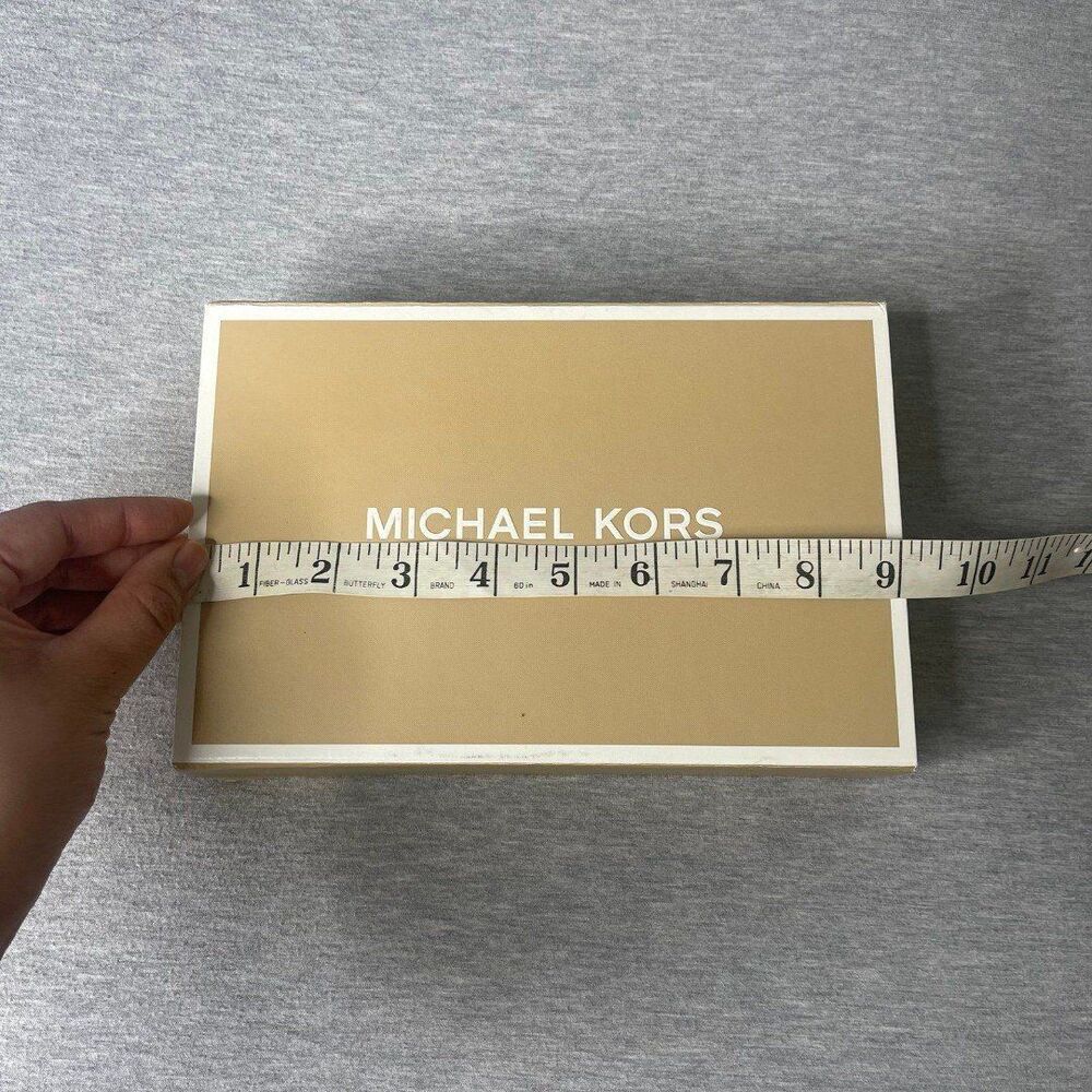Michael Kors Empty 9”x6” Gift Box with Bow - Picture 4 of 12
